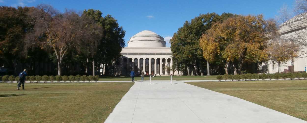 Rencontre robotique au MIT